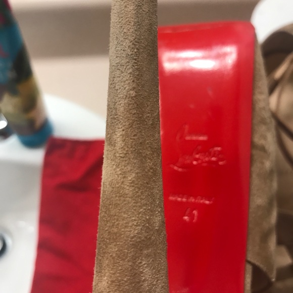 Louboutin Carlota - Picture 3 of 7